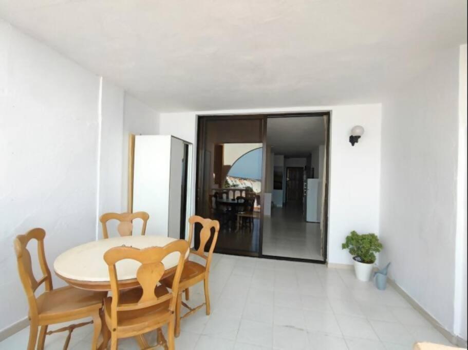 Ampio Appartamento In Ocean View Ov311 阿德耶 外观 照片