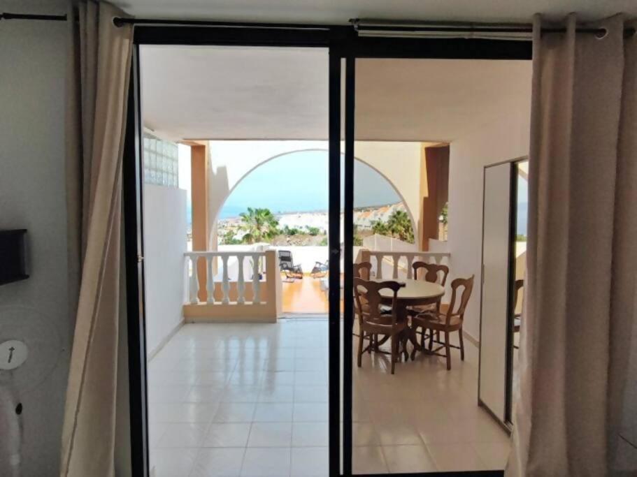 Ampio Appartamento In Ocean View Ov311 阿德耶 外观 照片