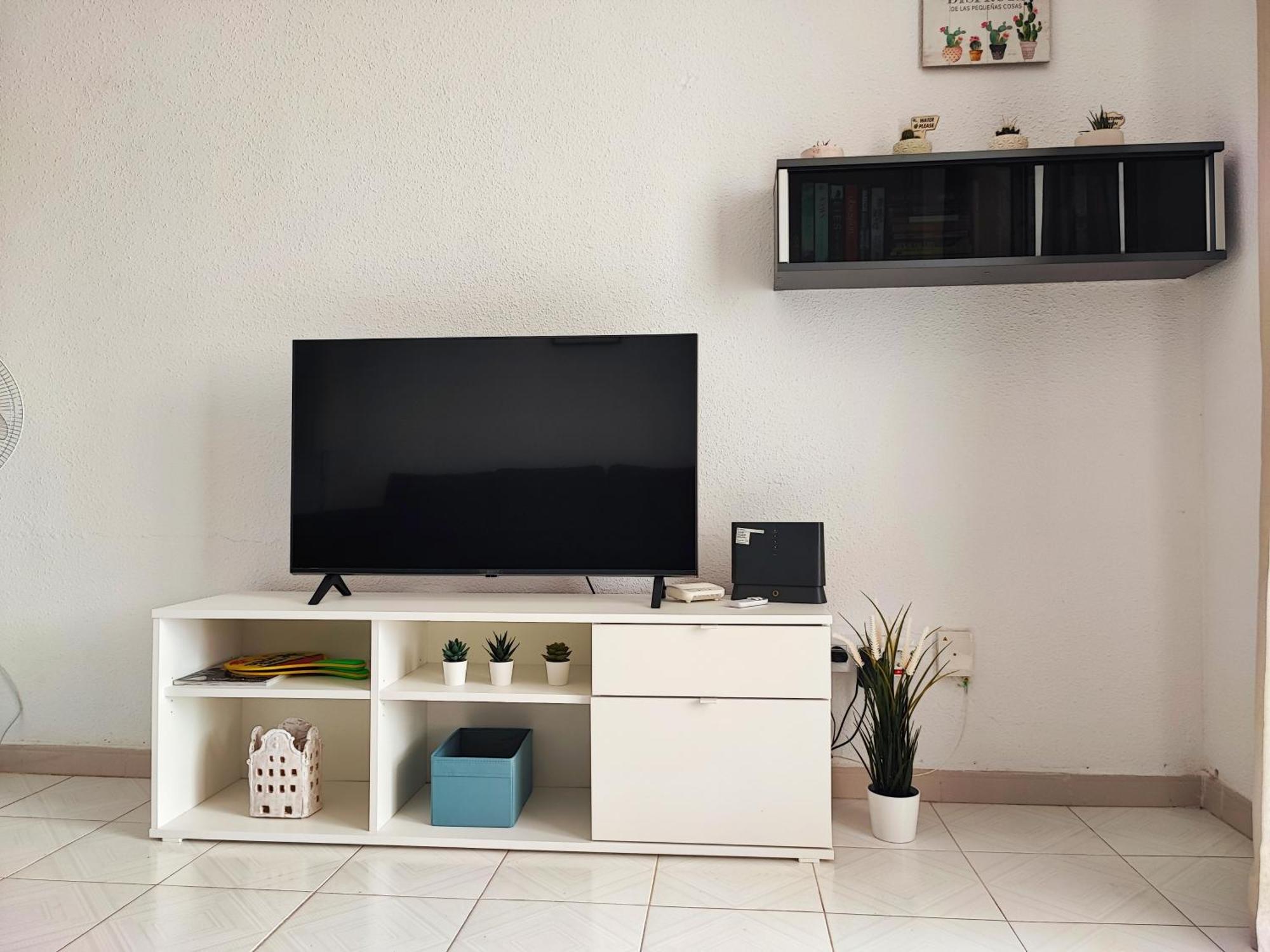Ampio Appartamento In Ocean View Ov311 阿德耶 外观 照片