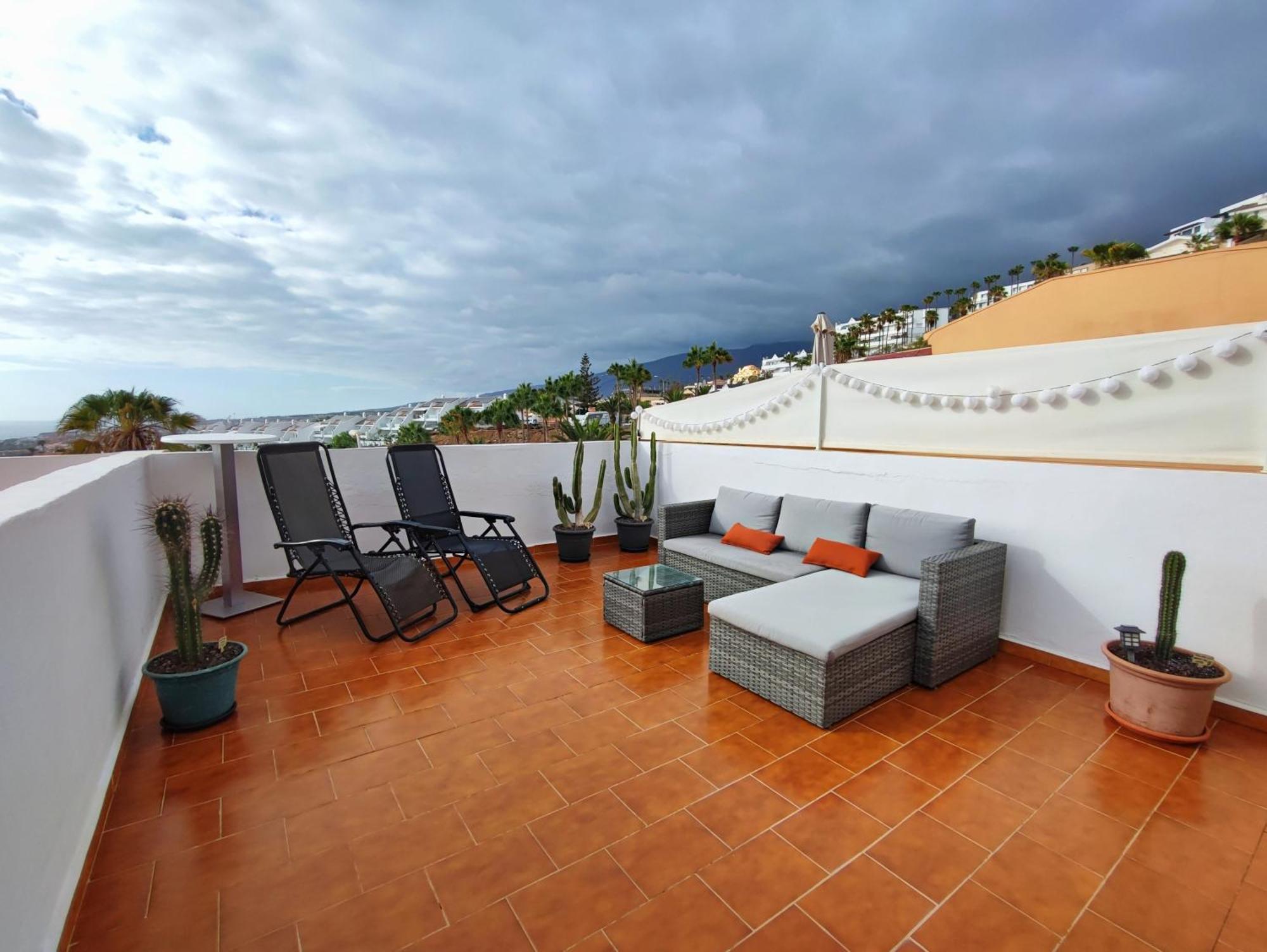 Ampio Appartamento In Ocean View Ov311 阿德耶 外观 照片