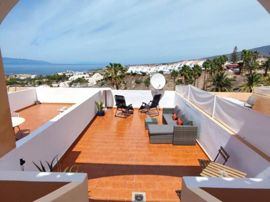 Ampio Appartamento In Ocean View Ov311 阿德耶 外观 照片